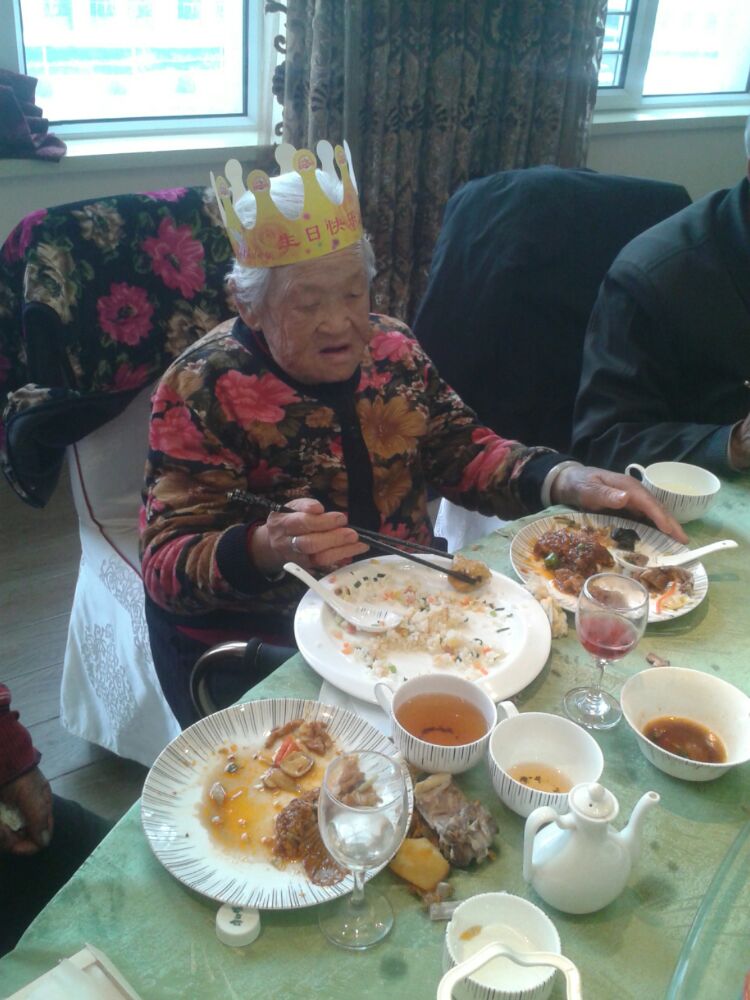 外婆七十岁生日主持词_外婆生日祝福语_祝福外婆生日快乐的话